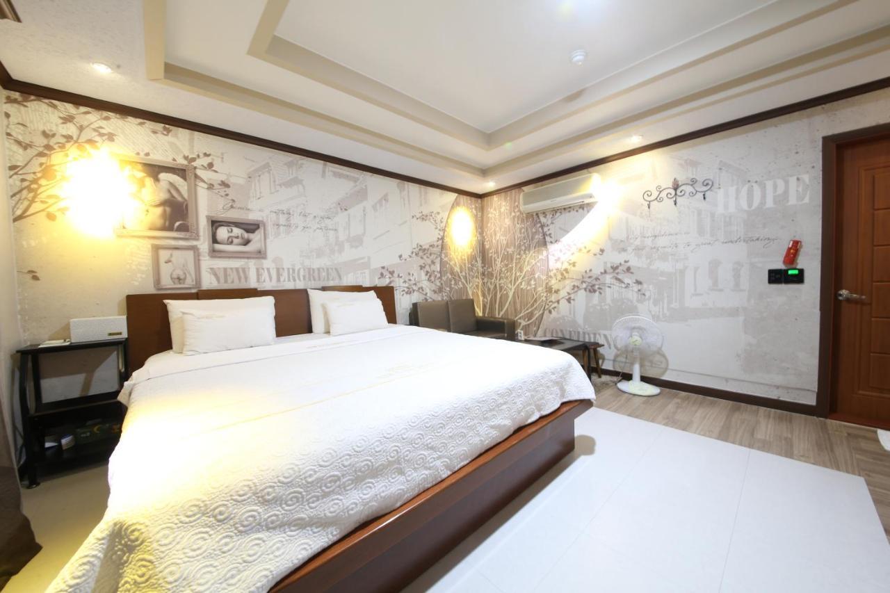 Hotel New Evergreen Mokpho Kültér fotó